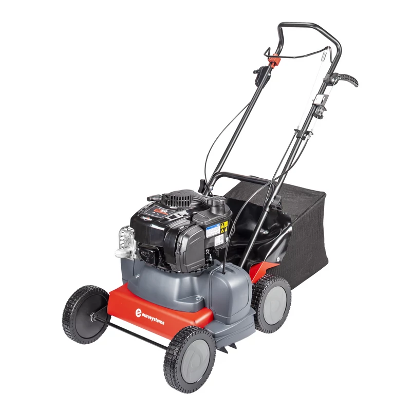 EUROSYSTEMS benzinmotoros seprőgép SWEEPY HONDA GCV170 műfű karbantartáshoz EUROSYSTEMS benzinmotoros seprőgép SWEEPY HONDA GCV170 műfű karbantartáshoz